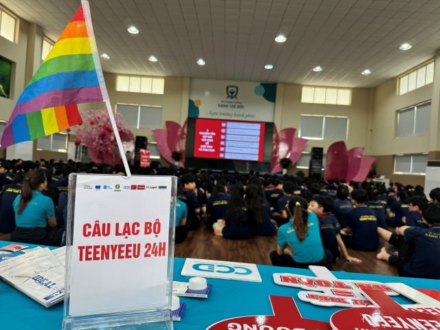 TRUYỀN THÔNG VỀ GIỚI VÀ PHÁP LUẬT TẠI CHƯƠNG TRÌNH CAMP TRUYỀN THÔNG CLB TEENYEEU 24H – TRƯỜNG  XANH TUỆ ĐỨC HÀ NỘI