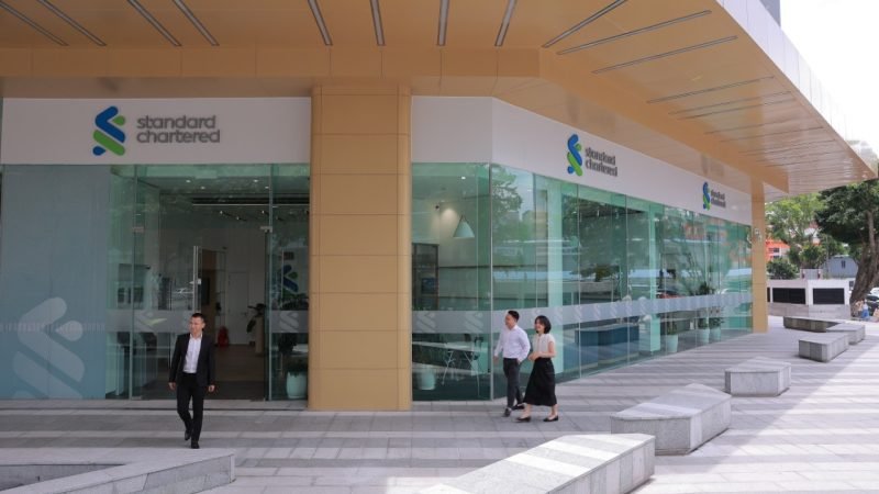 Standard Chartered hạ dự báo tăng trưởng GDP của Việt Nam xuống 6% năm 2024             