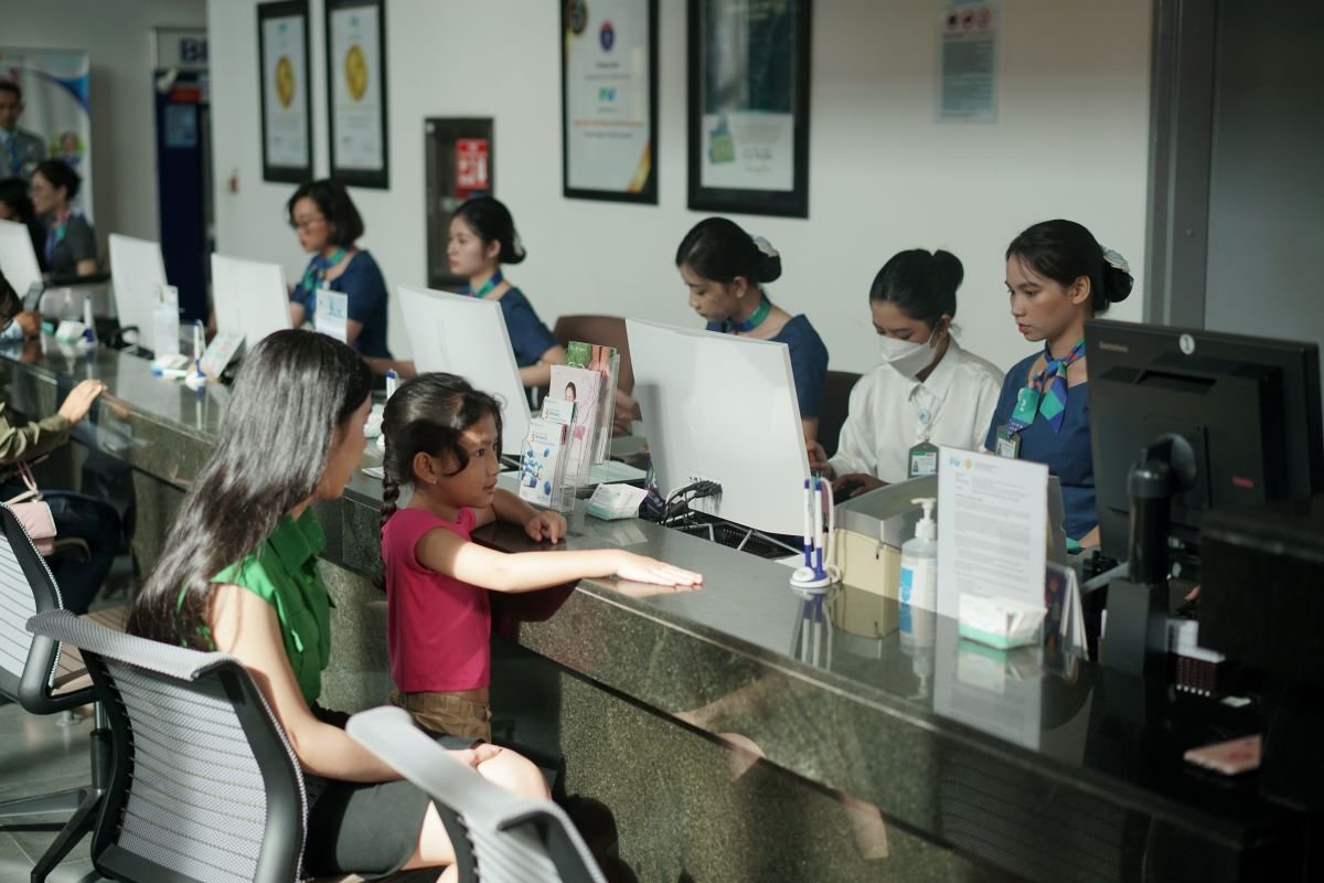 Bệnh viện FV trợ giá đến 20% viện phí cho bệnh nhân không có bảo hiểm sức khỏe