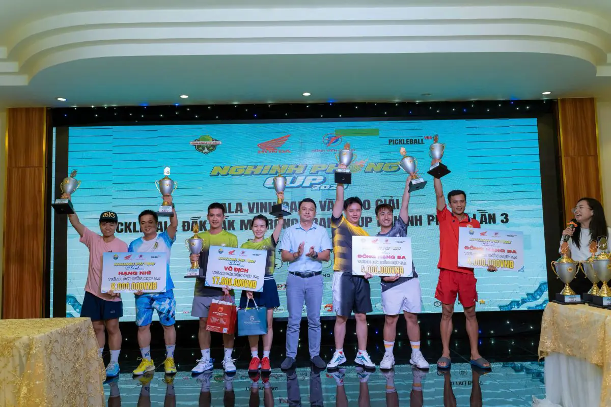 Pickleball – Môn thể thao “hot trend” giúp giữ dáng, vui khỏe và kết nối cộng đồng