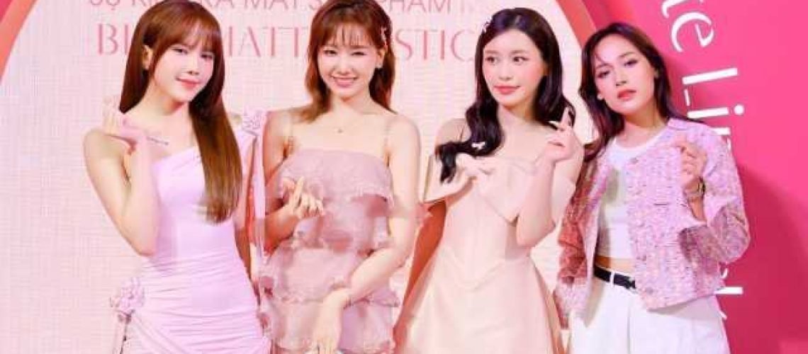 3CE ra mắt BST Blur Matte Lipstick 1