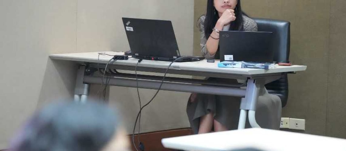 Chị Phùng Thị Thu Hà (Hà Phùng) - Phụ Nữ Việt Khởi Nghiệp 1