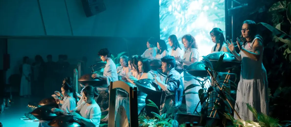 Doanh_nhan_biz_thanh_am_tai_sinh_01