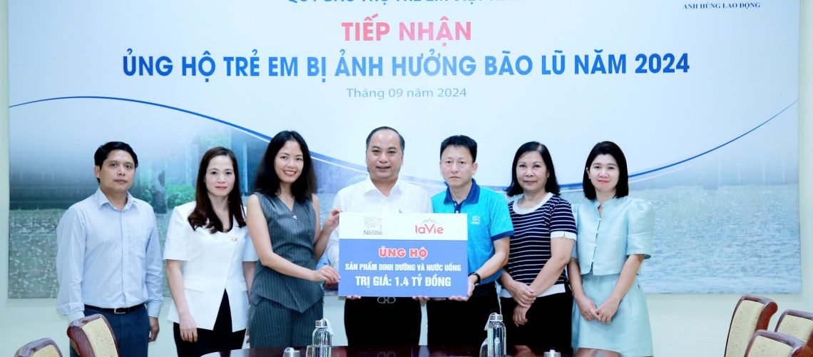 Doanh_nhan_khoi_nghiep_Nestle_viet_nam_ung_ho_san_pham_dinh_duong_ho_tro_tre_em_kho_khan_do_bao_yagi