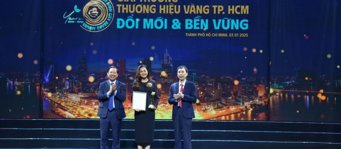 Phu_nu_hien_dai_BenThanh_Tourist_Thuong_hieu_vang_2024