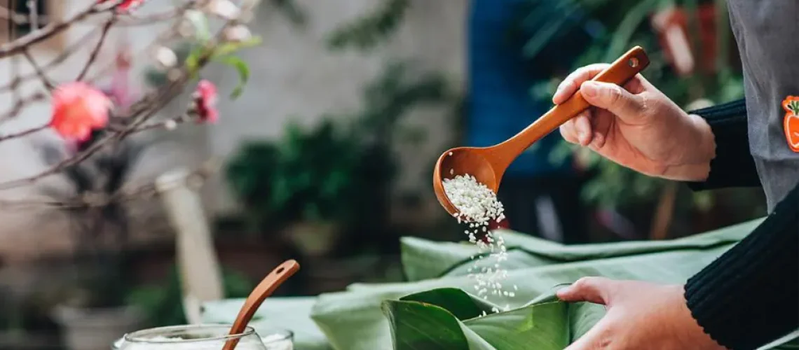 Phu_nu_hien_dai_FLEUR_DE_LYS_QUY_NHON_01