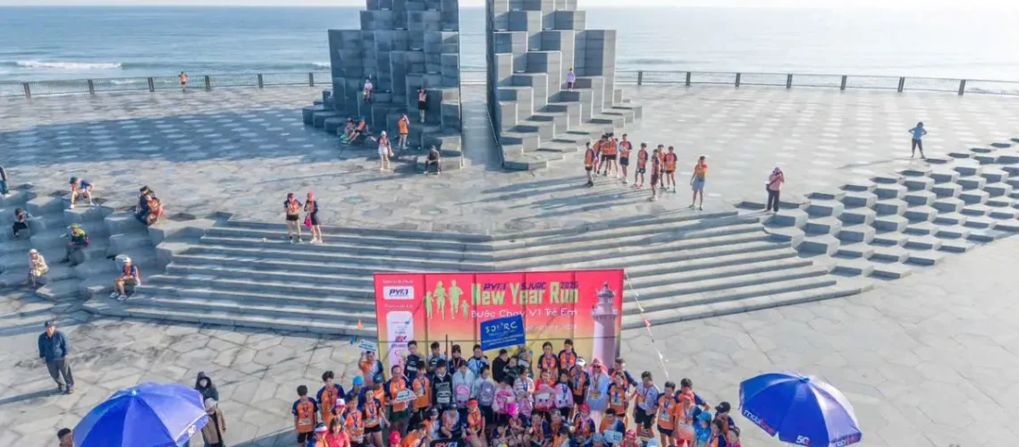 Phu_nu_hien_dai_MARATHON_new_year_run_08