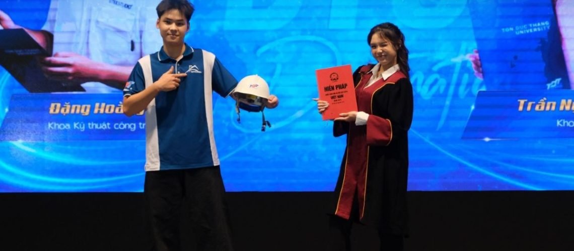 Phu_nu_hien_dai_TDTU_Destination_2026_11