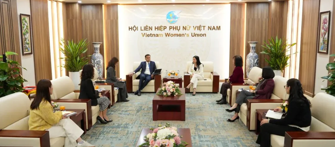 Phu_nu_hien_dai_binh_dang_gioi_nestle_05