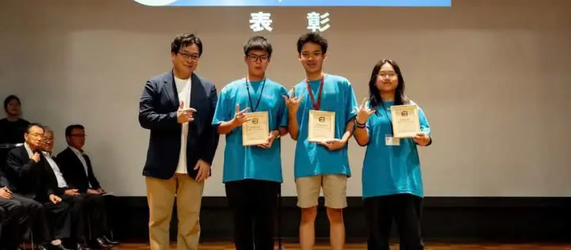 Phu_nu_hien_dai_festival_nhiep_anh_tre_quoc_te_2025_01